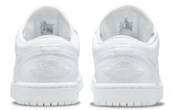 Nike Air Jordan 1 Matalat Topit Naisten Triple Retro Koripallokengät Valkoinen