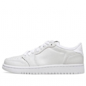 Nike Air Jordan 1 Matalat Topit Ns Retro Koripallokengät Naisille Valkoinen
