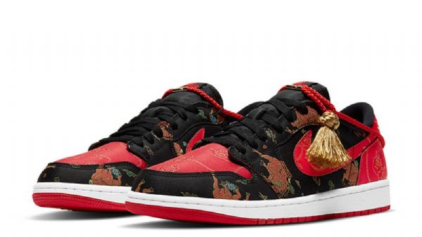 Nike Air Jordan 1 Matalat Topit Og Kiinan Uudenvuoden Kengät Naisille Musta Punainen