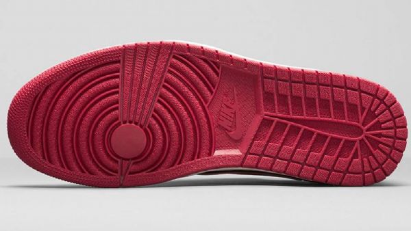 Nike Air Jordan 1 Matalat Topit Og Leveät Kengät Miehille Punainen Musta
