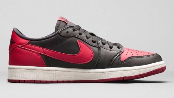 Nike Air Jordan 1 Matalat Topit Og Leveät Kengät Miehille Punainen Musta