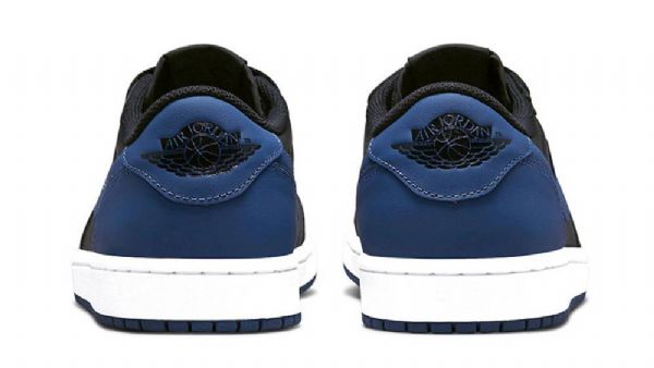 Nike Air Jordan 1 Matalat Topit Og Mystic Kengät Miehille Musta Laivastonsininen