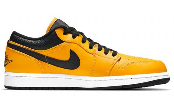 Nike Air Jordan 1 Matalat Topit Retro Koripallokengät Miehille Kulta Musta