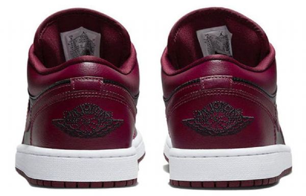 Nike Air Jordan 1 Matalat Topit Retro-koripallokengät Naisille Burgundy Musta