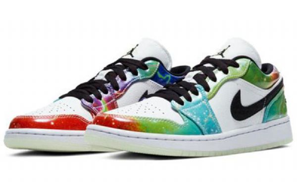 Nike Air Jordan 1 Matalat Topit Retro-koripallokengät Naisille Monivärinen