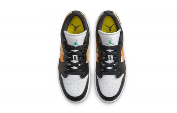 Nike Air Jordan 1 Matalat Topit Se Gs Koripallokengät Miehille Mustavalkoinen