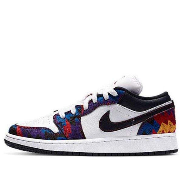 Nike Air Jordan 1 Matalat Topit Se Retro Koripallokengät Miehille Monivärinen
