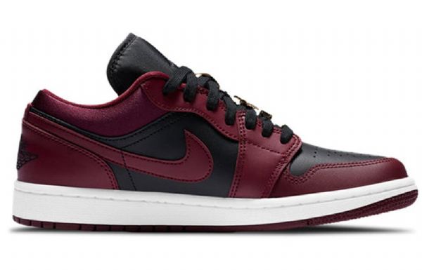 Nike Air Jordan 1 Matalat Topit Se Retro Koripallokengät Naisille Burgundy Valkoinen