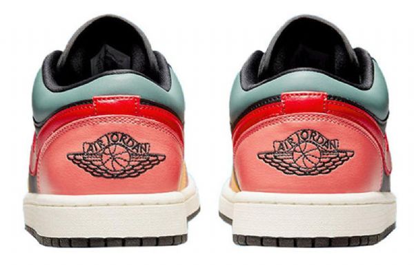 Nike Air Jordan 1 Matalat Topit Se Retro Koripallokengät Naisille Musta