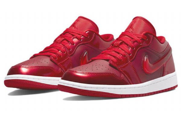 Nike Air Jordan 1 Matalat Topit Se Retro Koripallokengät Naisille Punainen