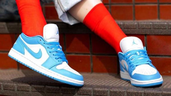 Nike Air Jordan 1 Matalat Topit Unc Kengät Naisille Sininen