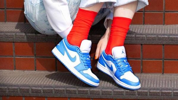 Nike Air Jordan 1 Matalat Topit Unc Kengät Naisille Sininen