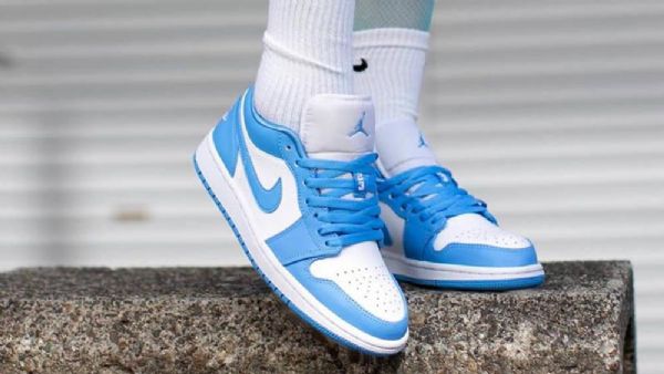 Nike Air Jordan 1 Matalat Topit Unc Kengät Naisille Sininen