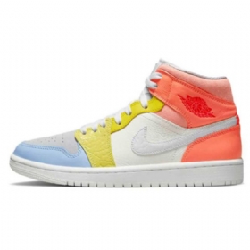 Nike Air Jordan 1 Mid Topit Ensimmäisiin Miesten Valmentajakenkiini Monivärinen