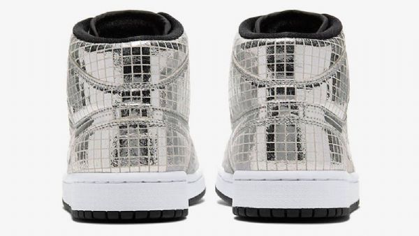 Nike Air Jordan 1 Mid Tops Disco-pallokengät Miehille Hopea