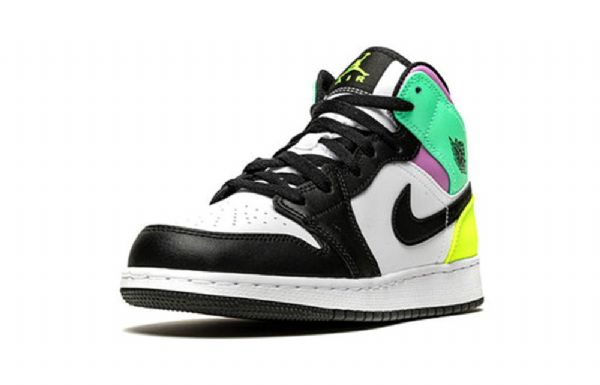 Nike Air Jordan 1 Mid Tops Gs Koripallokengät Miehille Monivärinen