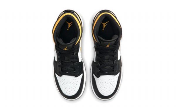 Nike Air Jordan 1 Mid Tops Gs Koripallokengät Miehille Musta Kulta