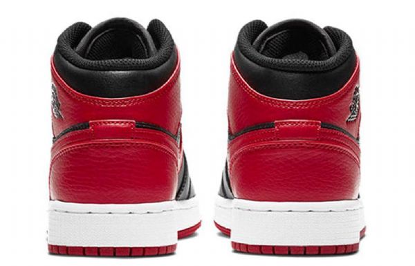 Nike Air Jordan 1 Mid Tops Gs Koripallokengät Miehille Musta Punainen