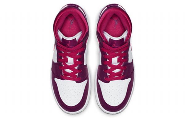Nike Air Jordan 1 Mid Tops Gs Koripallokengät Miehille Pinkki