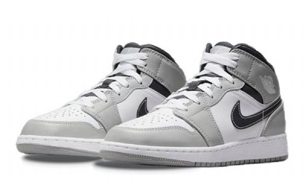Nike Air Jordan 1 Mid Tops Gs Koripallokengät Miehille Vaaleanharmaa