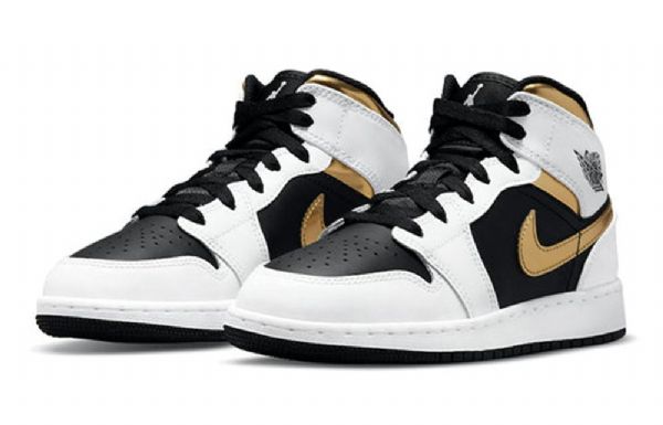 Nike Air Jordan 1 Mid Tops Gs Koripallokengät Miehille Valkoinen Kulta