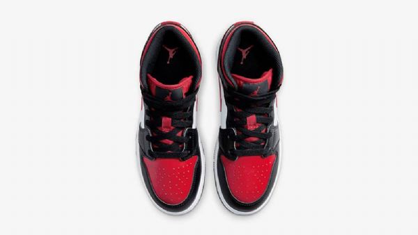 Nike Air Jordan 1 Mid Tops Gs Leveävarvaskengät Naisille Musta Punainen Valkoinen