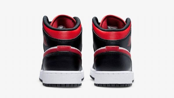 Nike Air Jordan 1 Mid Tops Gs Leveävarvaskengät Naisille Musta Punainen Valkoinen