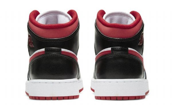 Nike Air Jordan 1 Mid Tops Gs Retro Koripallokengät Miehille Musta Punainen