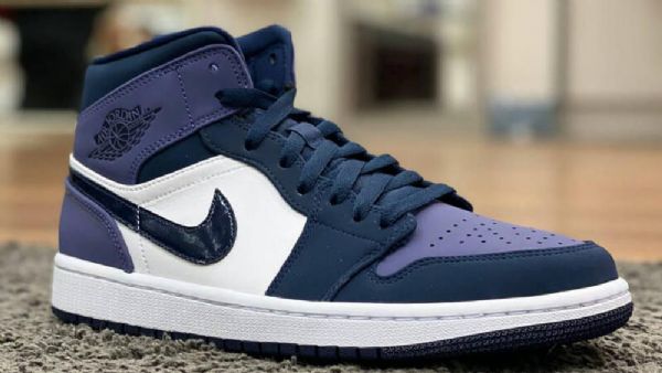 Nike Air Jordan 1 Mid Tops Hiotetut Kengät Miehille Purppura