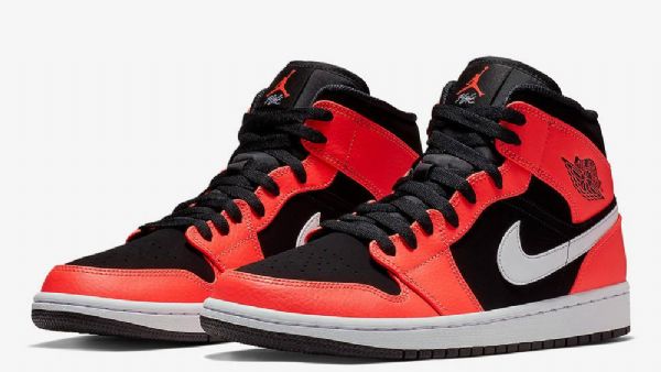 Nike Air Jordan 1 Mid Tops Infrapuna 23 Kengät Miesten Musta Punainen