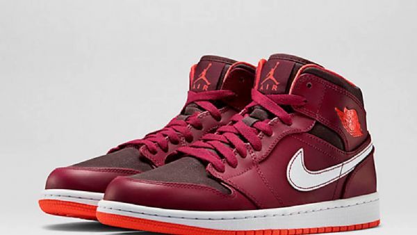 Nike Air Jordan 1 Mid Tops Joukkuekengät Miehille Punainen