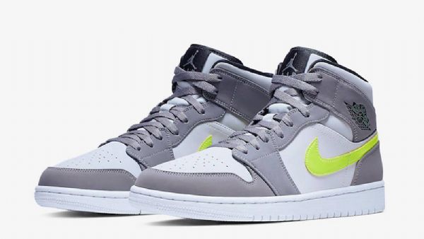 Nike Air Jordan 1 Mid Tops Kengät Miehille Harmaa