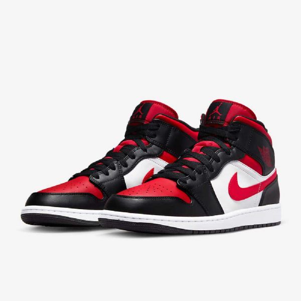 Nike Air Jordan 1 Mid Tops Kengät Miehille Musta Valkoinen Punainen