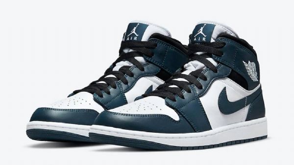 Nike Air Jordan 1 Mid Tops Kengät Miehille Tumman Laivastonvalkoinen