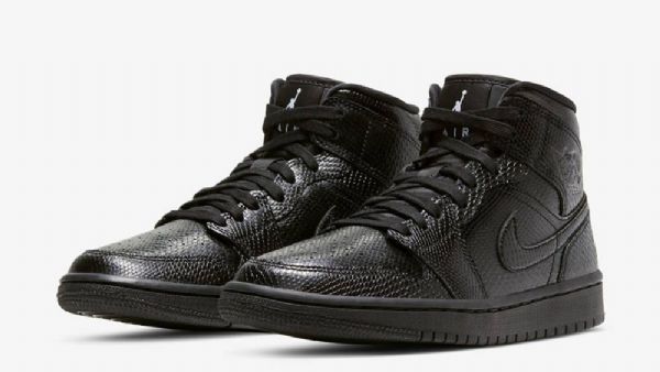 Nike Air Jordan 1 Mid Tops Kengät Naisille Musta