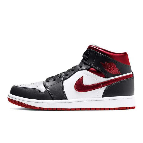 Nike Air Jordan 1 Mid Tops Kengät Naisille Musta Punainen
