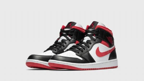 Nike Air Jordan 1 Mid Tops Kengät Naisille Musta Punainen