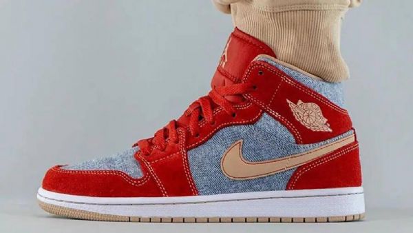 Nike Air Jordan 1 Mid Tops Kengät Naisille Punainen Harmaa