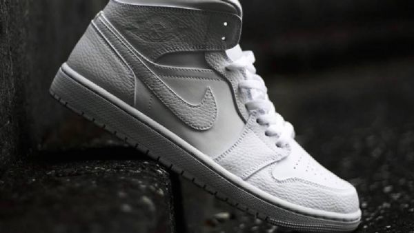 Nike Air Jordan 1 Mid Tops Kolmikengät Naisille Valkoinen