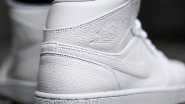 Nike Air Jordan 1 Mid Tops Kolmikengät Naisille Valkoinen