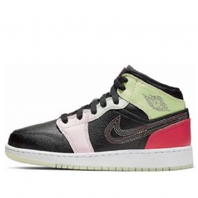 Nike Air Jordan 1 Mid Tops Koripallokengät Miehille Musta Vihreä Punainen