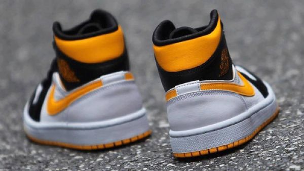 Nike Air Jordan 1 Mid Tops Laserkengät Naisille Oranssi