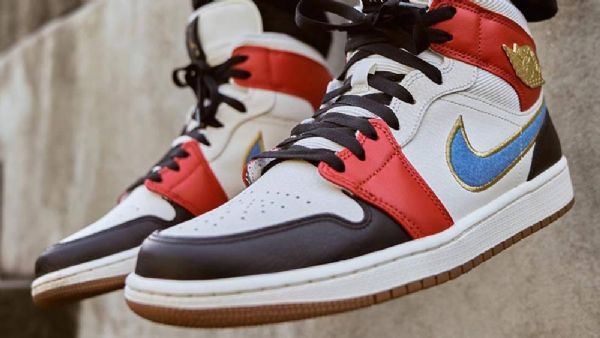 Nike Air Jordan 1 Mid Tops Let(her)man Miesten Kengät Monivärinen