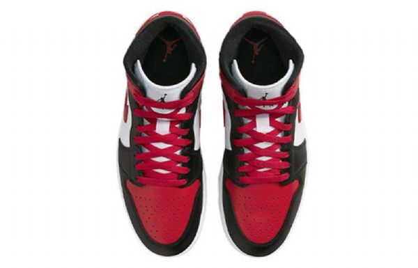 Nike Air Jordan 1 Mid Tops Leveävarvas Retro Koripallokengät Naisille Musta Punainen