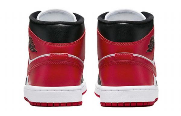 Nike Air Jordan 1 Mid Tops Leveävarvas Retro Koripallokengät Naisille Musta Punainen