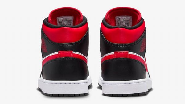 Nike Air Jordan 1 Mid Tops Leveävarvaskengät Miehille Musta Valkoinen Punainen
