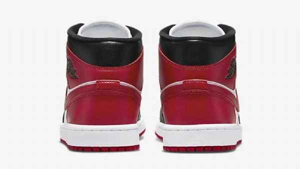 Nike Air Jordan 1 Mid Tops Leveävarvaskengät Naisille Musta Valkoinen Burgundy