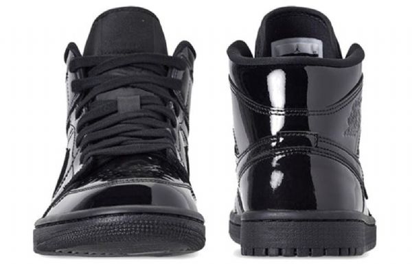 Nike Air Jordan 1 Mid Tops Patentti Se Retro Koripallokengät Naisille Musta