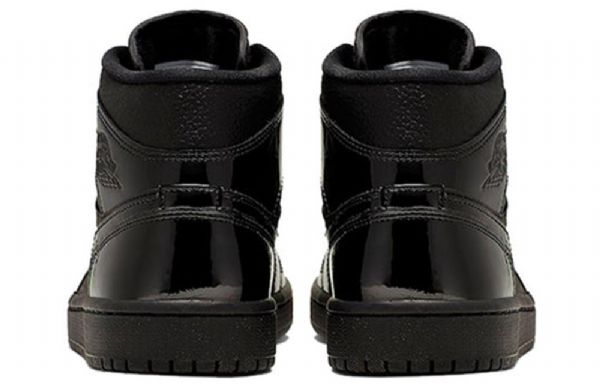 Nike Air Jordan 1 Mid Tops Patenttiretro-koripallokengät Naisille Mustat