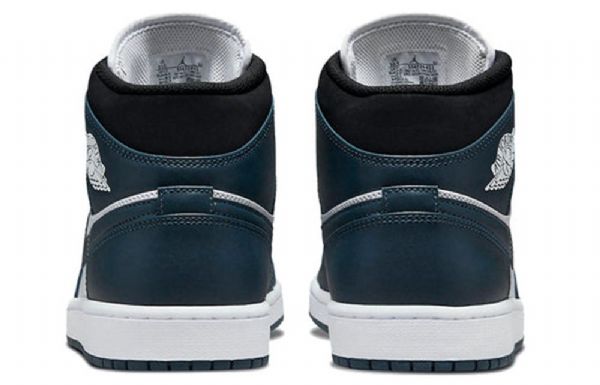 Nike Air Jordan 1 Mid Tops Retro Koripallokengät Miehille Laivastonsininen